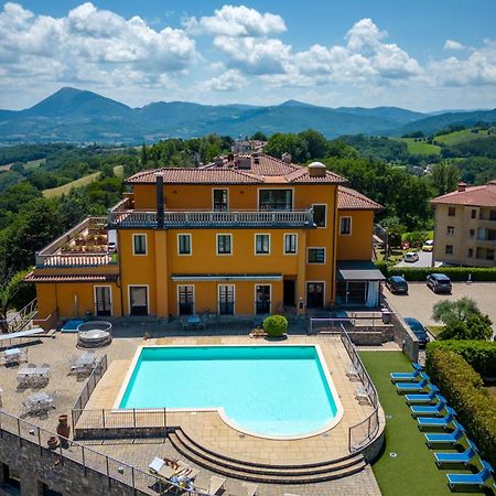Fortebraccio Montone  Buitenkant foto